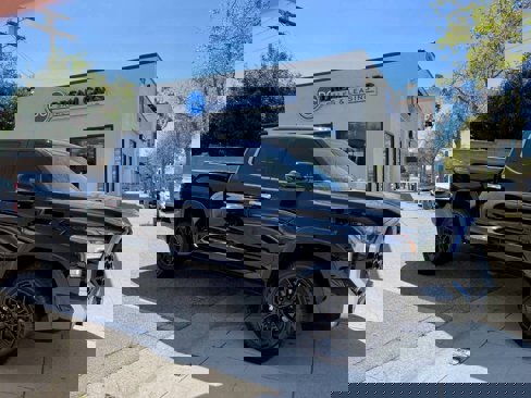 Used 2022 Toyota Tundra Limited image 1
