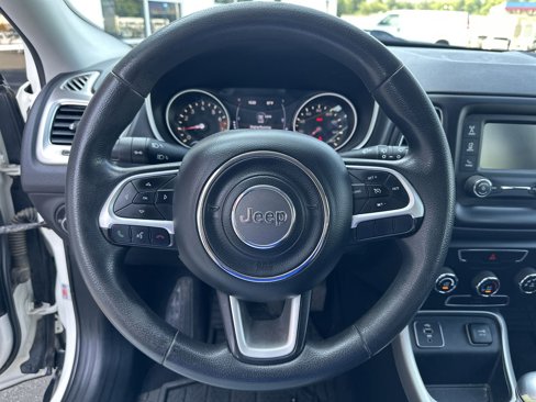 Used 2018 Jeep Compass Sport image 13