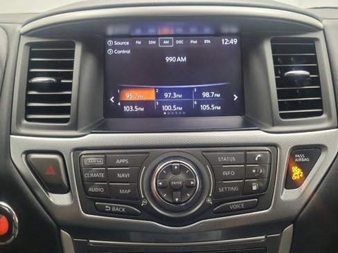 Used 2020 Nissan Pathfinder SL image 25