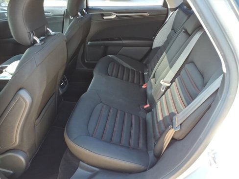 Used 2014 Ford Fusion SE image 15