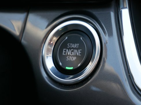 Used 2024 Chevrolet Trax ACTIV w/ Driver Confidence Package image 28
