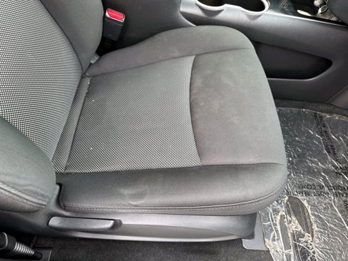 Used 2020 Nissan Pathfinder SV image 14