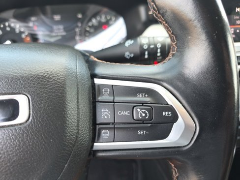 Used 2022 Jeep Compass Limited w/ Sun and Sound Group image 18