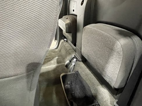 Used 2009 Nissan Frontier XE w/ XE Preferred Pkg image 21