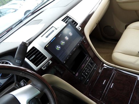 Used 2013 Cadillac Escalade Premium image 48