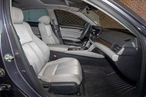 Used 2019 Honda Accord EX image 17
