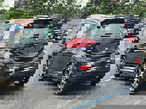 Used 2021 Chevrolet Bolt Premier w/ Infotainment Package image 4