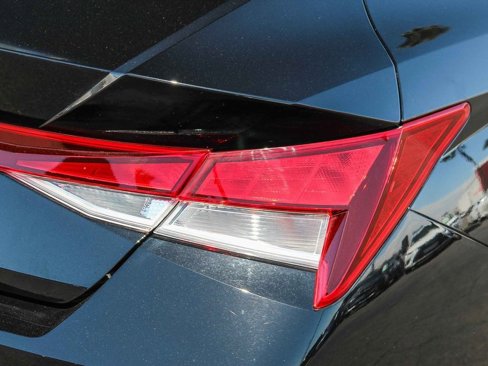 Certified 2023 Hyundai Elantra SEL w/ Convenience Package image 11