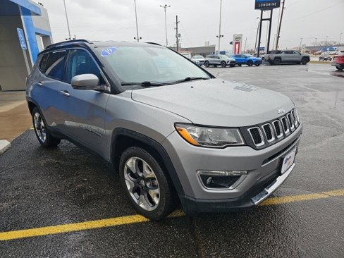 Used 2019 Jeep Compass Limited image 9