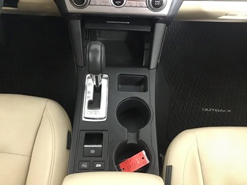 Used 2015 Subaru Outback 2.5i Limited image 12