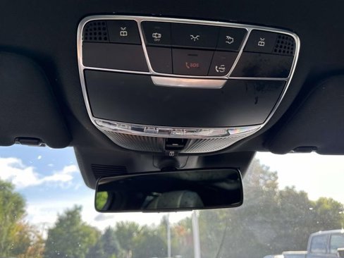 Used 2019 Mercedes-Benz S 560 4MATIC Sedan image 36