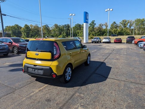 Used 2014 Kia Soul + image 3