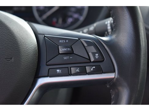 Used 2022 Nissan Sentra SV image 18