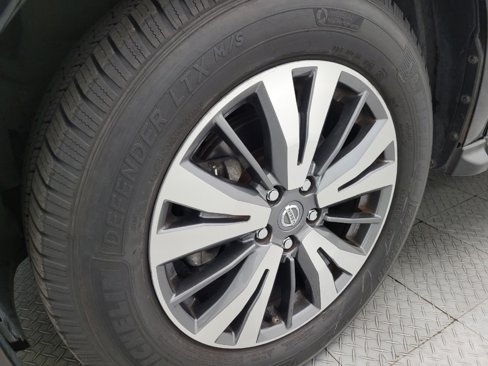 Used 2019 Nissan Pathfinder SV image 31