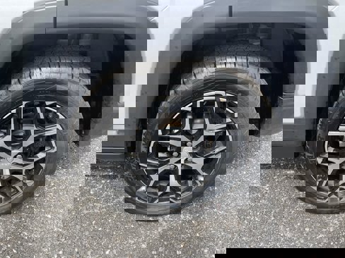 Used 2024 Jeep Compass Limited image 32