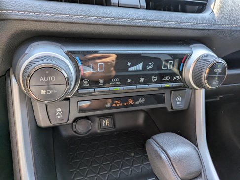 Used 2023 Toyota RAV4 XLE image 18