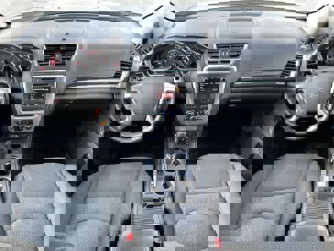Used 2014 GMC Acadia SLE image 23