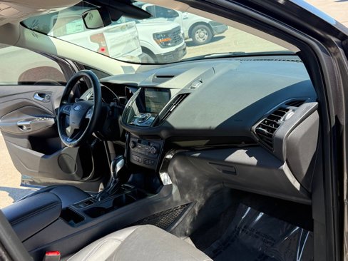 Used 2018 Ford Escape Titanium image 16