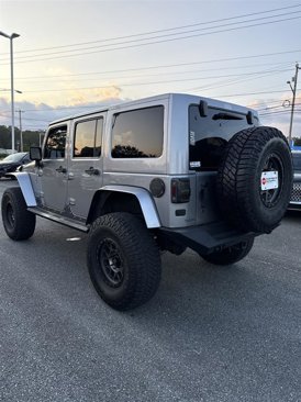 Used 2014 Jeep Wrangler Unlimited Rubicon w/ Connectivity Group image 6