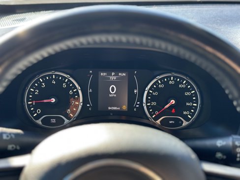Used 2017 Jeep Renegade Altitude image 14