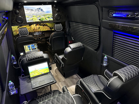 Used 2023 Mercedes-Benz Sprinter 3500 image 39