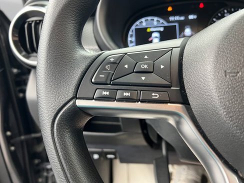 Used 2022 Nissan Kicks SV image 36