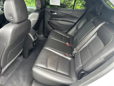 Used 2020 Chevrolet Equinox Premier w/ Premier Redline Edition image 16