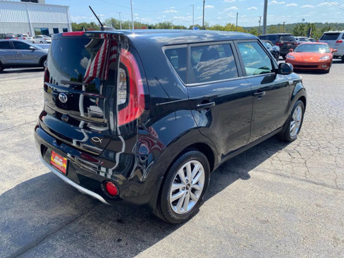 Used 2018 Kia Soul + image 7