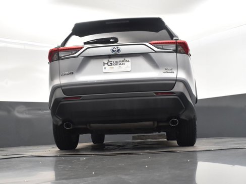 Used 2023 Toyota RAV4 XLE image 41
