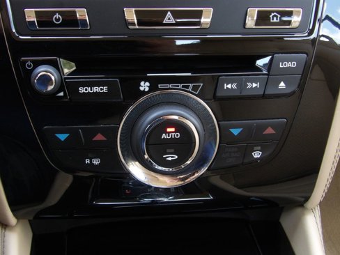 Used 2012 Jaguar XK Convertible image 33