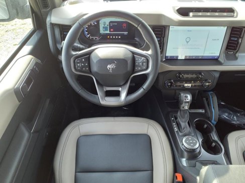 New 2024 Ford Bronco Wildtrak image 3