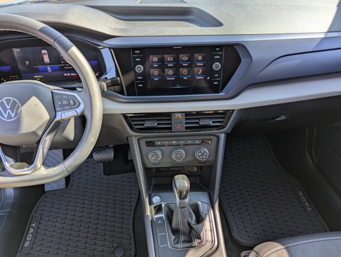 Certified 2022 Volkswagen Taos SE image 17