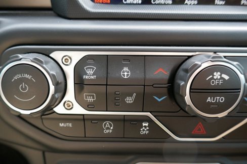 Used 2023 Jeep Gladiator Rubicon w/ Cold Weather Group image 24