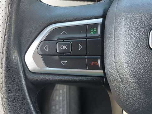 Used 2024 Jeep Compass Limited image 22