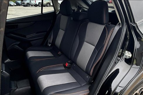 Used 2021 Subaru Crosstrek 2.0i Premium w/ Moonroof Package image 21
