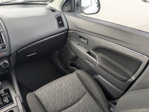 Used 2020 Mitsubishi Outlander Sport ES image 19
