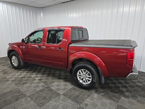 Used 2015 Nissan Frontier SV image 4