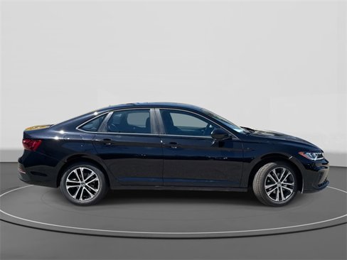 New 2025 Volkswagen Jetta Sport image 3