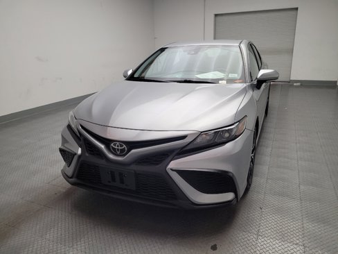 Used 2022 Toyota Camry SE image 15
