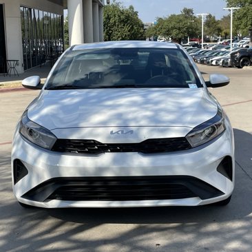 Used 2024 Kia Forte LXS image 6