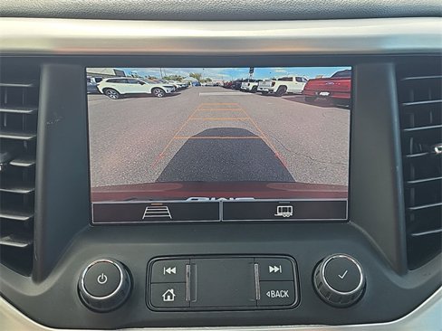 Used 2022 GMC Acadia SLE w/ Driver Convenience Package image 12