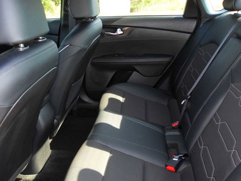 Used 2022 Kia Forte GT-Line image 22