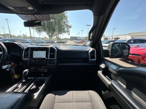 Used 2016 Ford F150 XLT w/ Equipment Group 302A Luxury image 32