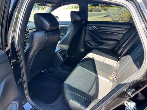 Used 2022 Honda Accord Sport image 11