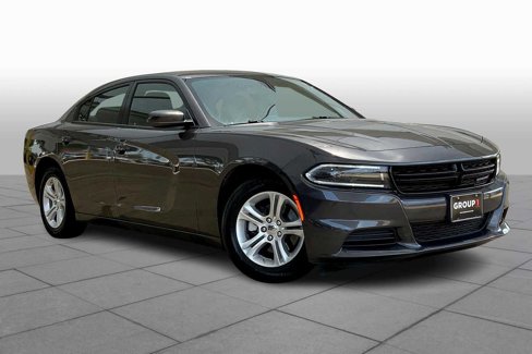 Used 2022 Dodge Charger SXT image 2