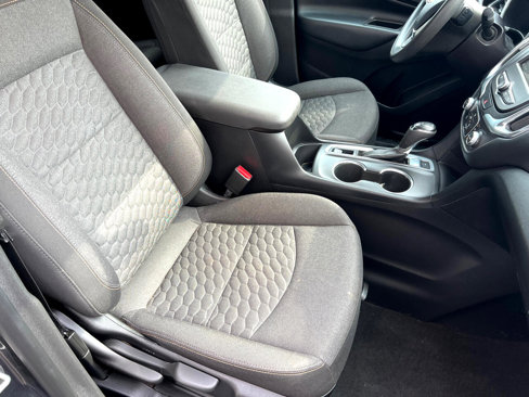 Used 2019 Chevrolet Equinox LT image 19