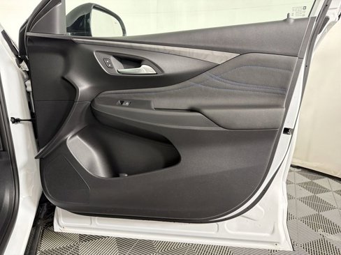 New 2025 Buick Envista Sport Touring w/ Convenience I Package image 12