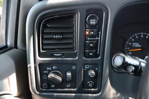 Used 2004 Chevrolet Tahoe LS image 28