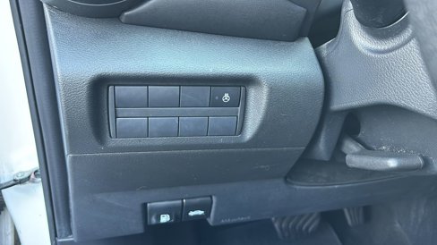 Used 2021 Nissan Kicks SR w/ SR Premium Package image 15