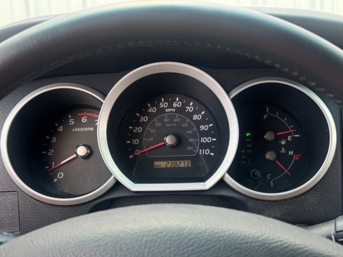 Used 2008 Toyota 4Runner SR5 image 18
